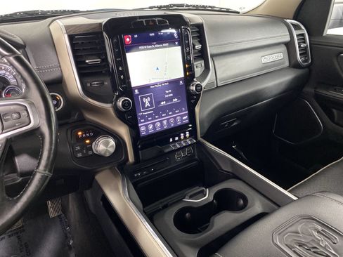 Used 2019 RAM 1500 Laramie AWD/4WD image 29