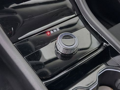 Used 2023 Jeep Grand Cherokee L Laredo w/ Luxury Tech Group I RWD image 18