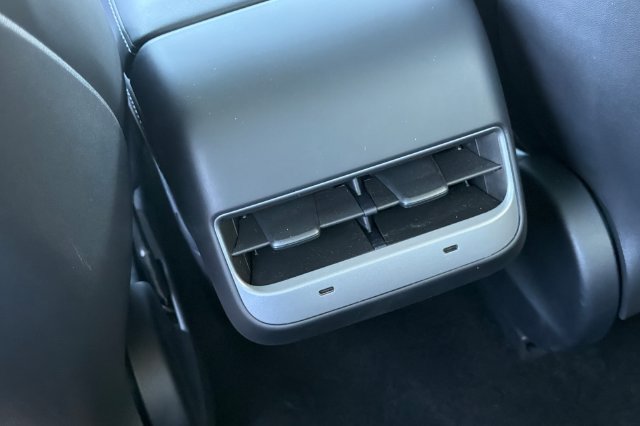 Used 2023 Tesla Model 3 Standard Range RWD image 14