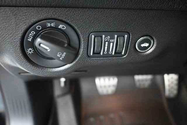 Used 2021 Dodge Challenger R/T Scat Pack RWD image 21