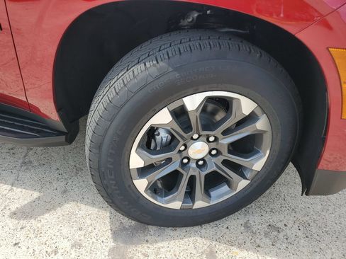 New 2026 Chevrolet Suburban LS w/ LPO, Dark Essentials Package RWD image 8