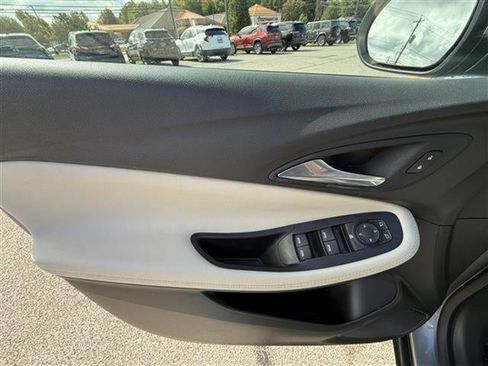 Certified 2023 Buick Encore GX Preferred w/ Cold Weather Comfort Package image 12