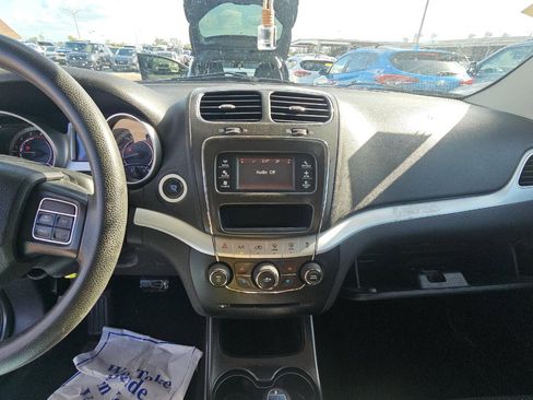 Used 2012 Dodge Journey SXT w/ Flexible Seating Group image 13