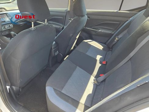 Used 2025 Nissan Versa SV FWD image 32