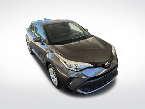 Used 2020 Toyota C-HR LE FWD image 37