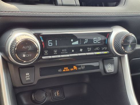 Certified 2025 Toyota RAV4 XLE image 10