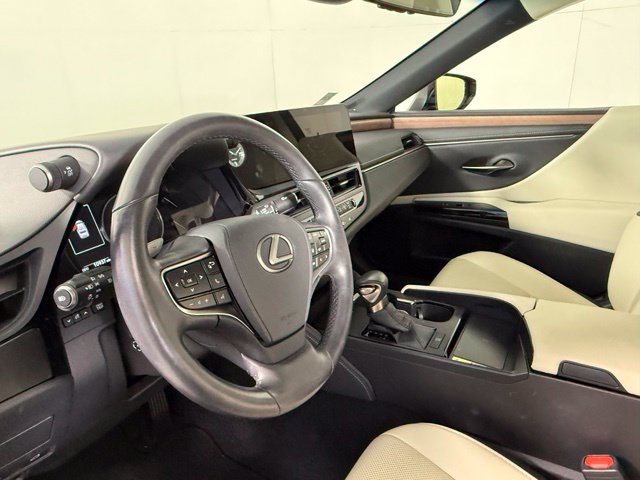 Used 2025 Lexus ES 350 w/ Premium Package FWD image 7