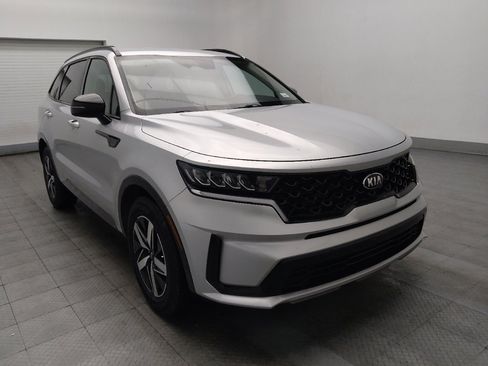 Used 2021 Kia Sorento S image 13