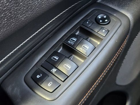 Used 2021 Dodge Durango R/T w/ Technology Group RWD image 31