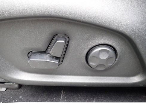 Certified 2019 Jeep Compass Latitude w/ Popular Equipment Group image 19