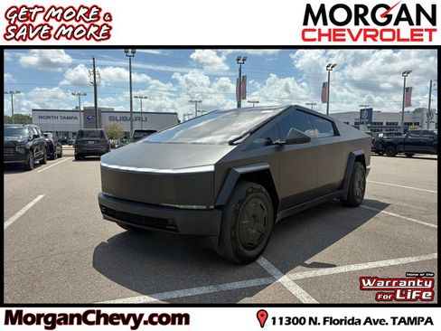Used 2024 Tesla Cybertruck AWD Crew Cab image 1