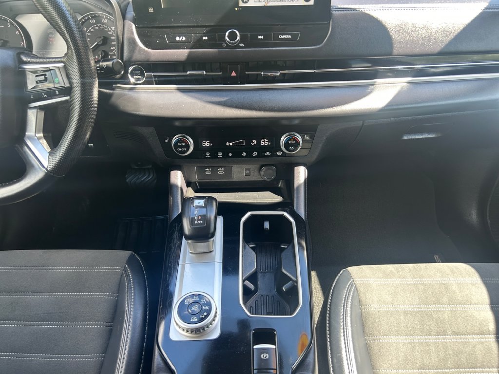 Used 2025 Mitsubishi Outlander SE AWD/4WD image 16