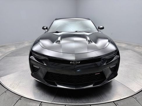 Used 2016 Chevrolet Camaro SS RWD image 2