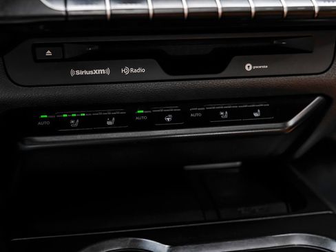 Used 2019 Lexus UX 200 w/ Premium Package FWD image 26