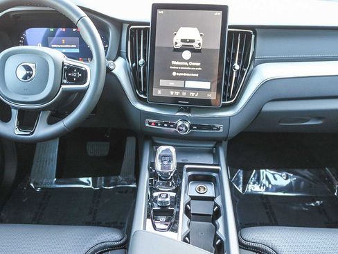 New 2026 Volvo XC60 T8 Ultra w/ Climate Package PRO AWD/4WD image 15