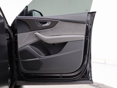 Used 2020 Audi SQ8 Premium Plus image 40