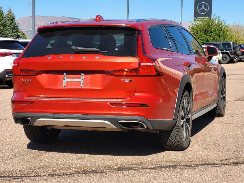 Used 2020 Volvo V60 T5 Cross Country w/ Protection Package Premier AWD/4WD image 7
