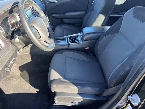 Used 2016 Dodge Charger SE w/ Popular Equipment Group image 14