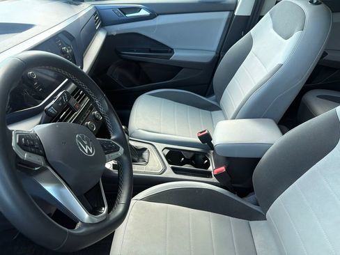 Used 2022 Volkswagen Taos SE w/ IQ.Drive SE Package FWD image 4