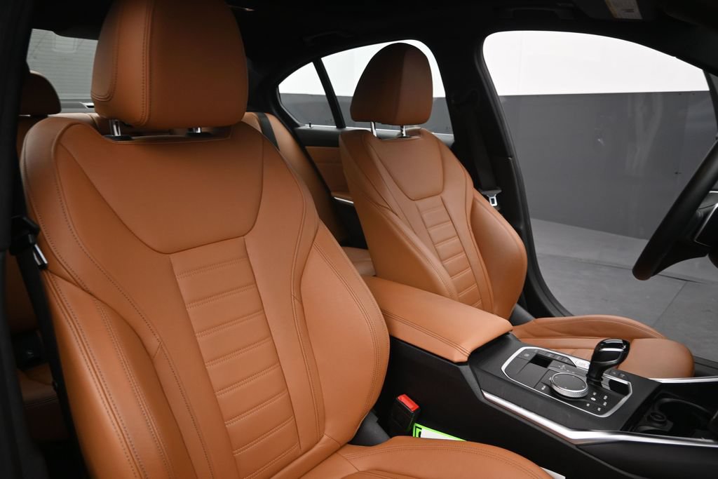 Used 2021 BMW 330i Sedan w/ Premium Package RWD image 22