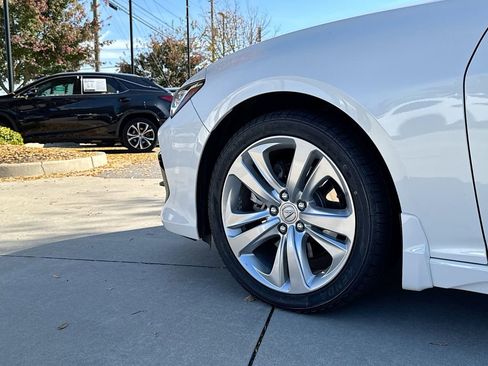 Used 2023 Acura TLX w/ Technology Package image 11