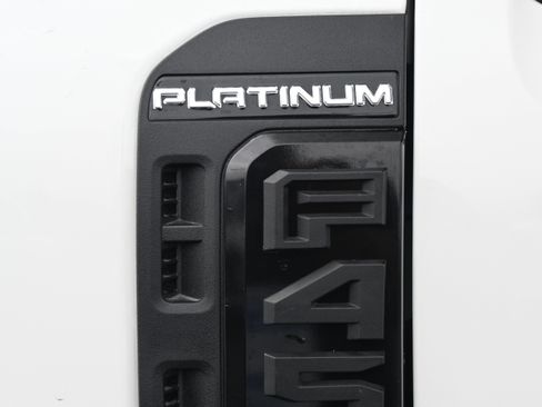 Used 2025 Ford F450 Platinum w/ Platinum Plus Package image 36