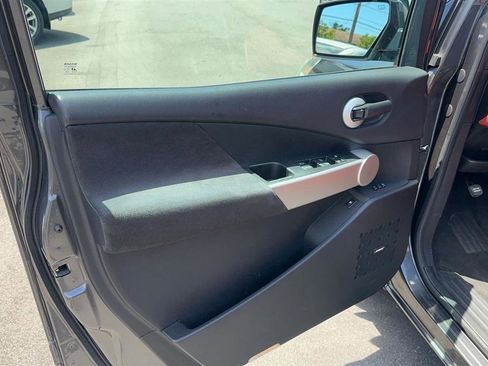 Used 2004 Nissan Quest SE w/ (SEA) Seat Pkg FWD image 36