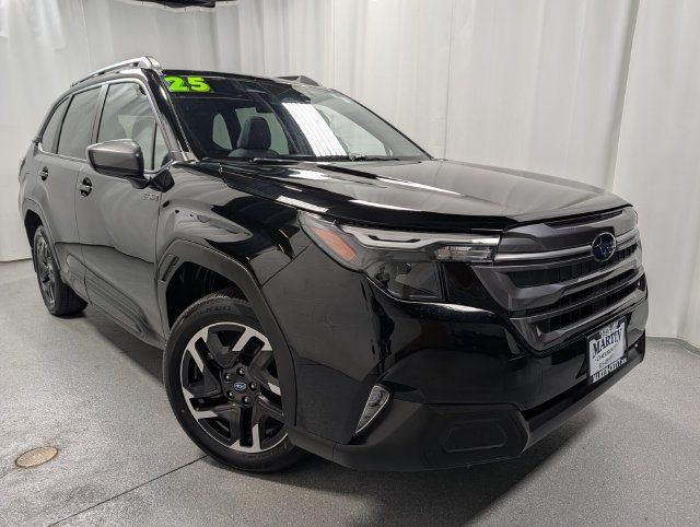 Used 2025 Subaru Forester Premium w/ Protection Package (1PH) AWD/4WD image 2
