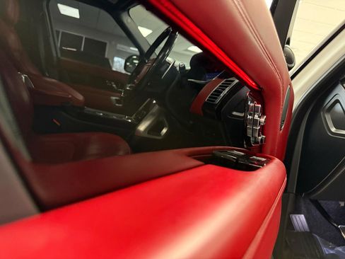 Used 2018 Land Rover Range Rover Autobiography image 30