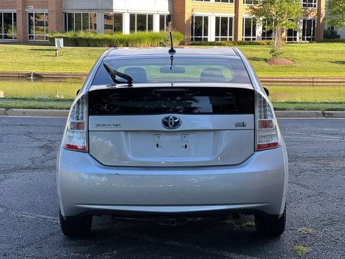 Used 2010 Toyota Prius One FWD image 4