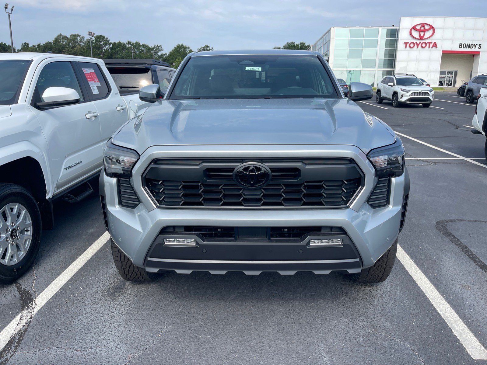 New 2026 Toyota Tacoma TRD Off-Road w/ TRD Off Road Upgrade Package AWD/4WD image 2