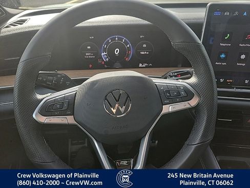 Certified 2026 Volkswagen Tiguan SEL R-Line AWD/4WD image 5