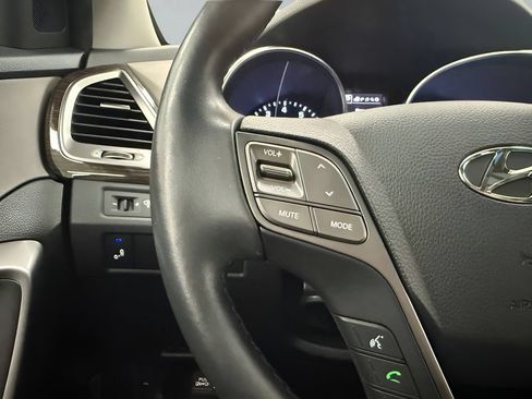 Used 2017 Hyundai Santa Fe Sport w/ 2.4L Tech Package 04 FWD image 18