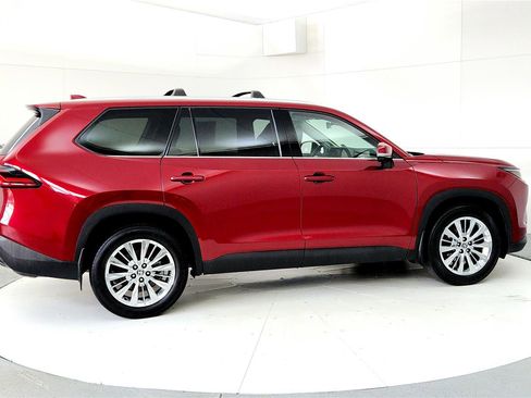 Used 2025 Toyota Grand Highlander AWD image 6