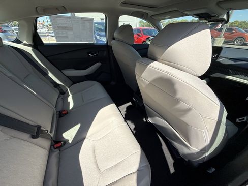 New 2025 Honda Accord SE image 38