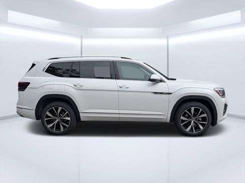 New 2026 Volkswagen Atlas SEL Premium R-Line AWD/4WD image 2