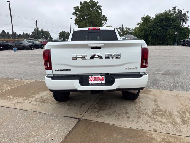 Used 2025 RAM 2500 Laramie AWD/4WD image 7