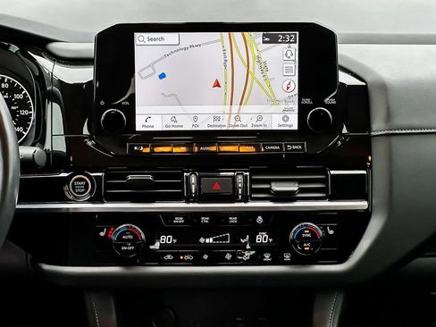 Used 2023 Nissan Pathfinder SL image 30