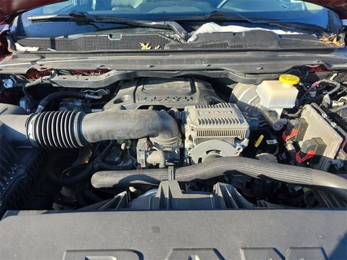 Used 2019 RAM 1500 Laramie image 25