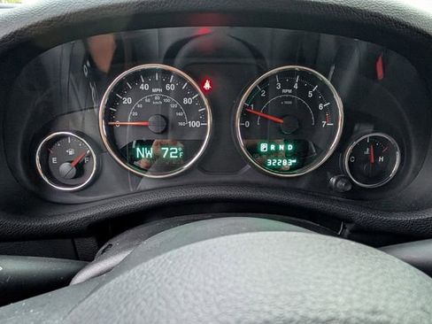 Used 2018 Jeep Wrangler Unlimited Sport S image 28