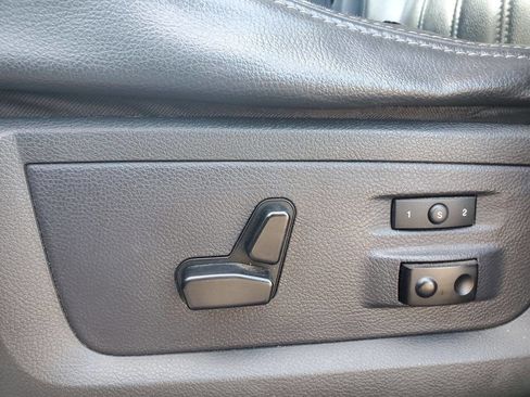 Used 2011 RAM 1500 Laramie image 24