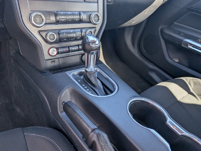 Used 2020 Ford Mustang Coupe RWD image 16