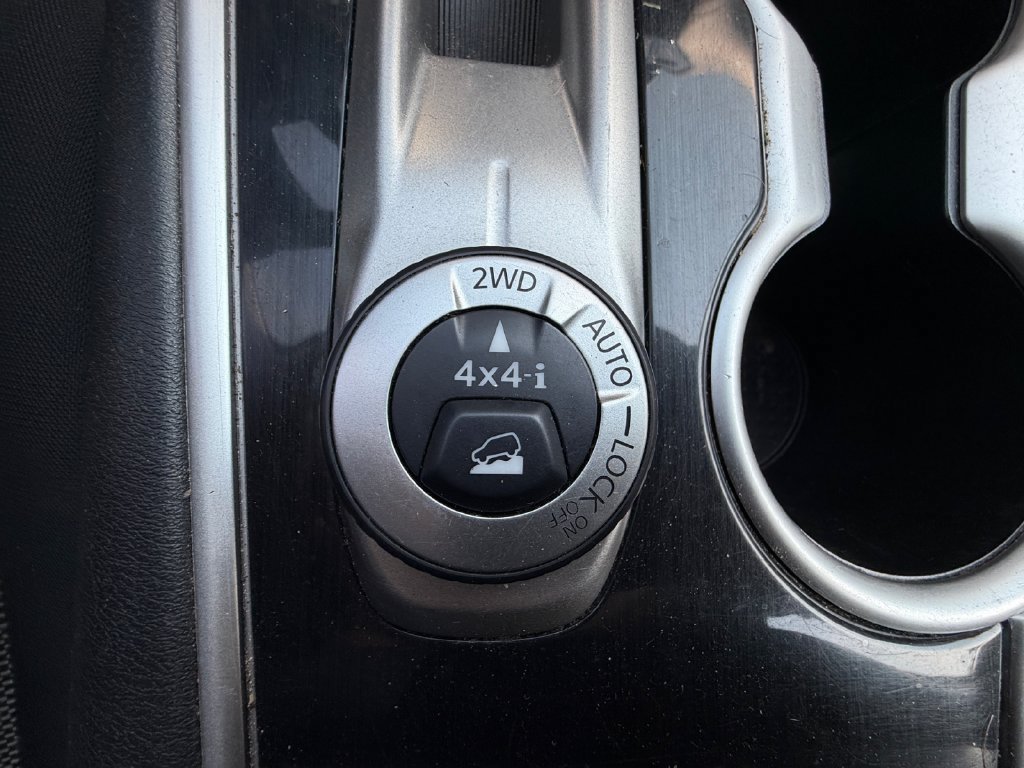 Used 2018 Nissan Pathfinder S AWD/4WD image 8