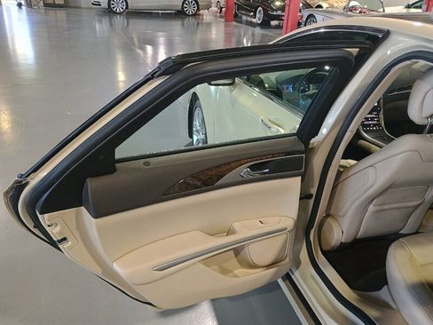 Used 2016 Lincoln MKZ Hybrid w/ Equipment Group 600A Reserve FWD image 30