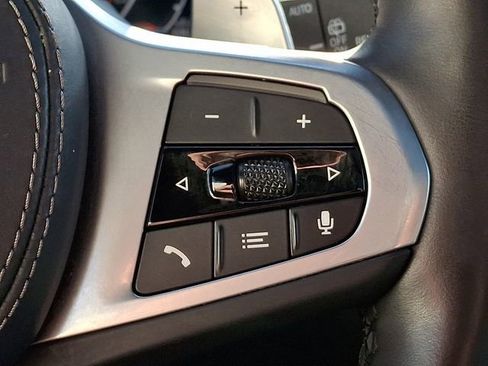 Used 2022 BMW X7 xDrive40i w/ M Sport Package image 24