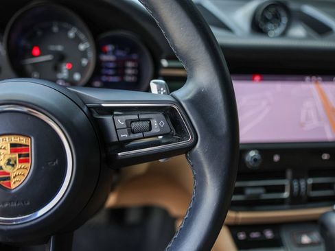 Certified 2023 Porsche Macan AWD/4WD image 20