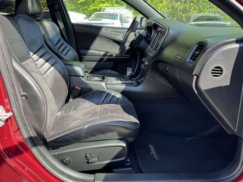 Used 2022 Dodge Charger SRT Hellcat w/ Harman/Kardon Audio Group RWD image 15