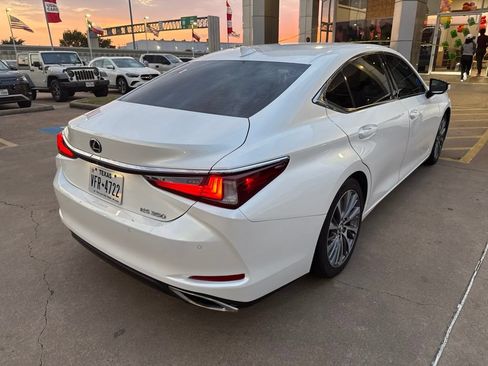 Used 2020 Lexus ES 350 w/ Premium Package FWD image 4
