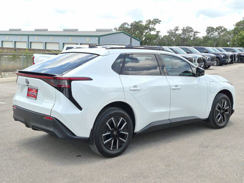 Certified 2026 Toyota bZ FWD image 5