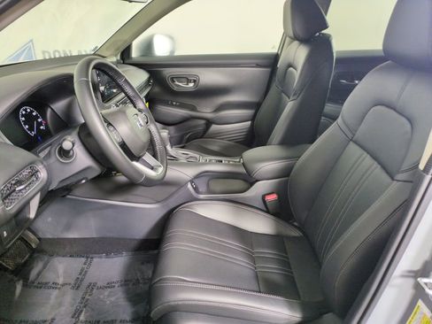 Certified 2026 Honda HR-V EX-L image 9